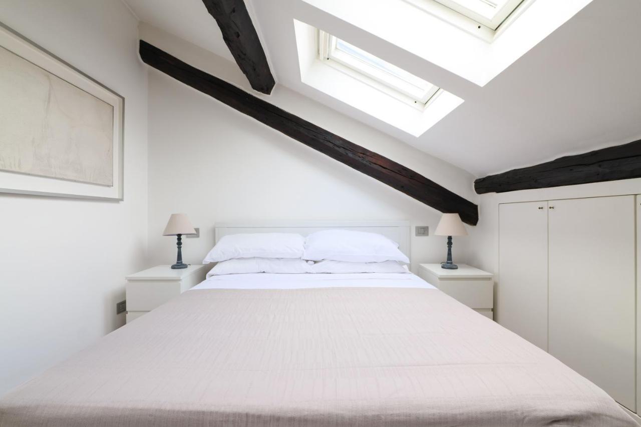 Elegant P.venezia Attic * Milán